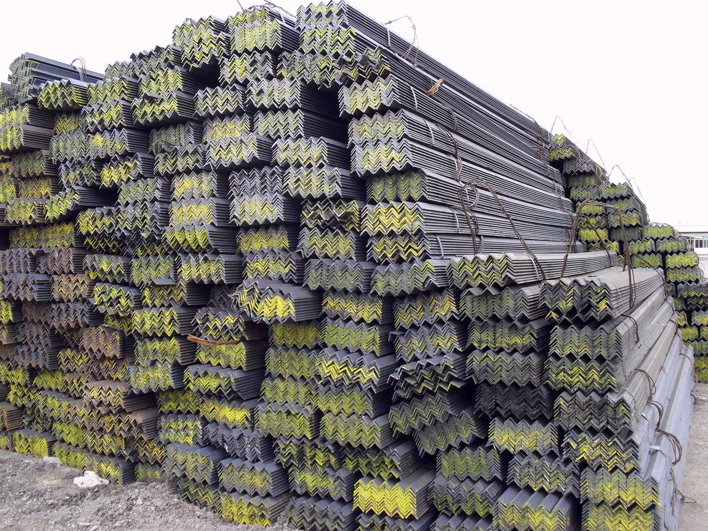 نبشی و ناودانی